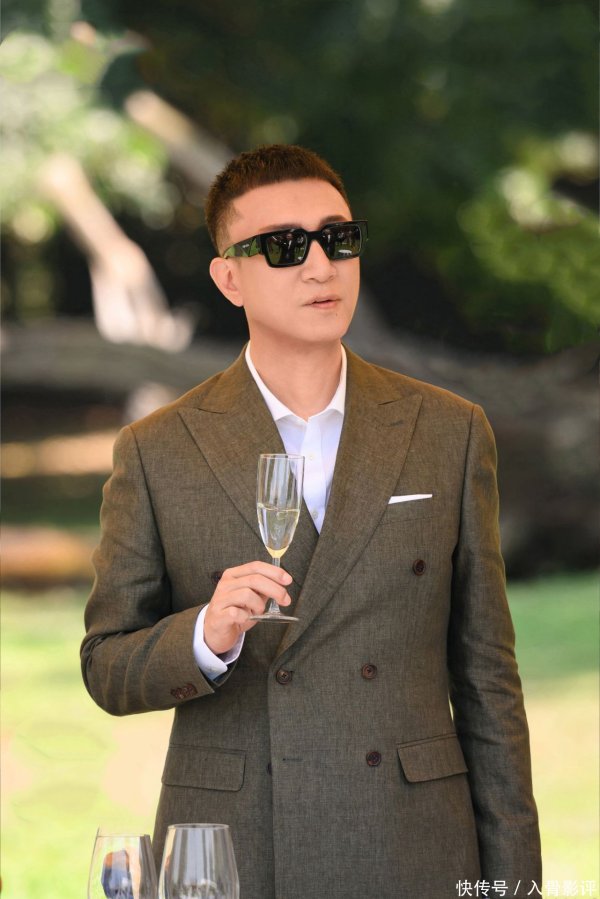 策略大赢家 《地球超新鲜》：节目高开低走，男神集体扫腿舞也无法挽救